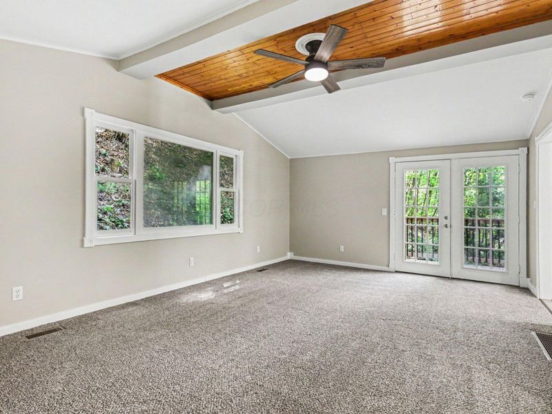 7670 Buckeye Road SE, Sugar Grove, OH 43155 Photo 6
