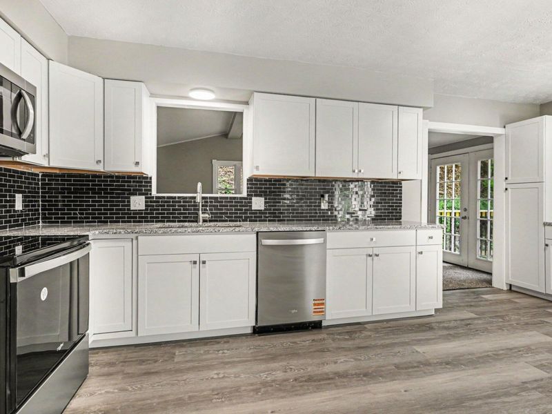 7670 Buckeye Road SE, Sugar Grove, OH 43155 Photo 8