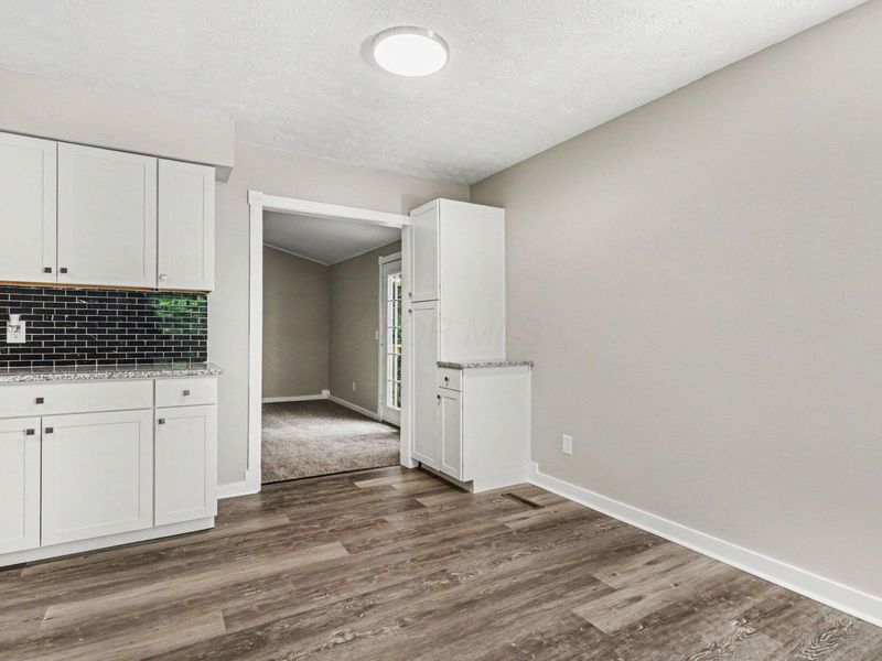 7670 Buckeye Road SE, Sugar Grove, OH 43155 Photo 9