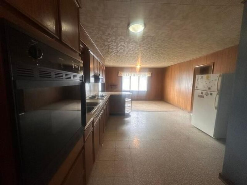 349 W Main Street, Mechanicsburg, OH 43044 Photo 11