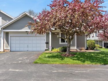 13 Running Brook Lane , Rochester, NY 14626