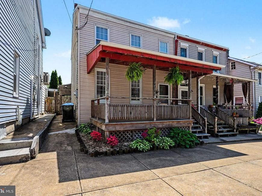 450 Manor Street, Columbia, PA 17512 Main Photo