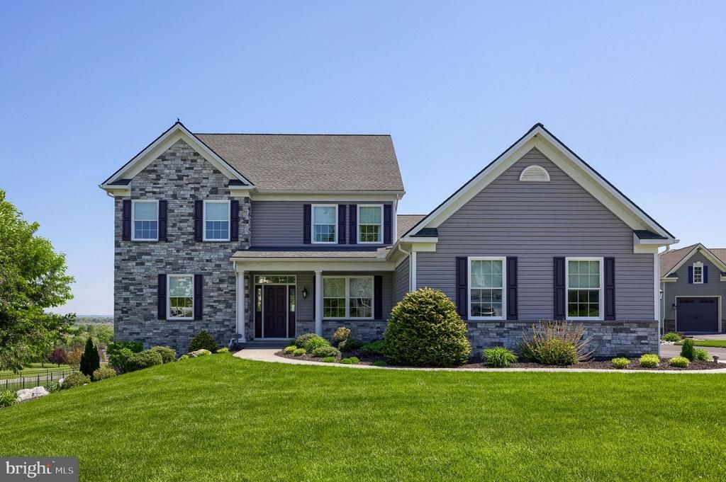 217 HAUER TERRACE , SPRING GROVE, PA 17362
