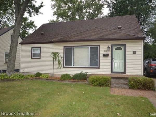 812 S MANITOU , Clawson, MI 48017