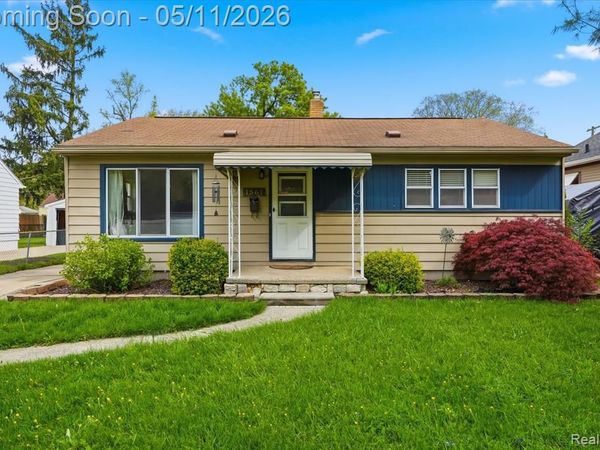 1561 E Webster Street, Ferndale, MI 48220