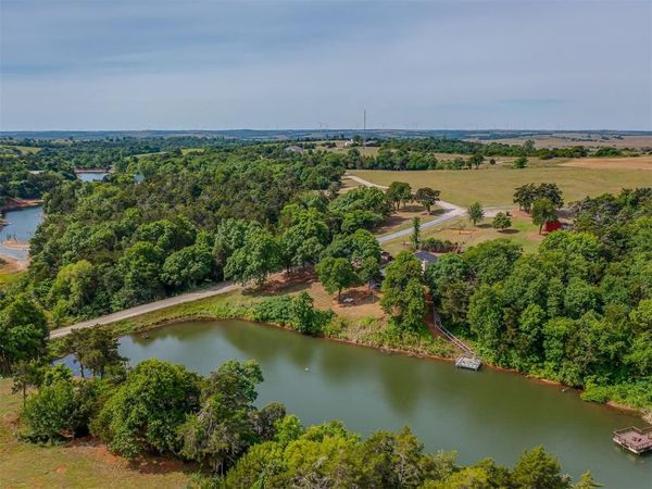 1420 Canyon Lake Road, Calumet, OK 73014