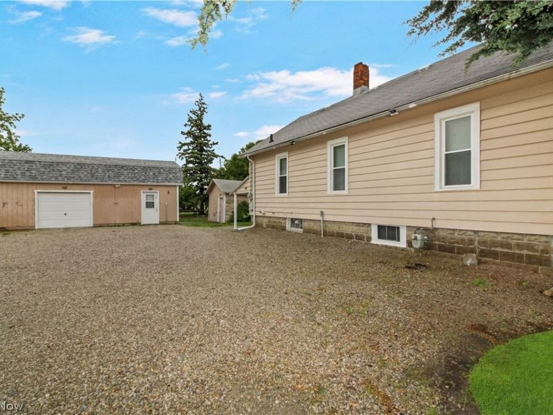 1515 E 3rd Street, Port Clinton, OH 43452 Photo 29