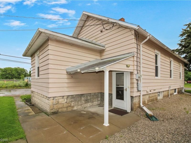 1515 E 3rd Street, Port Clinton, OH 43452 Photo 6