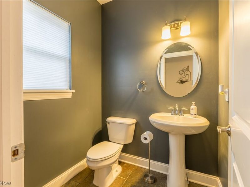 2135 W 6th Street, Cleveland, OH 44113 Photo 12