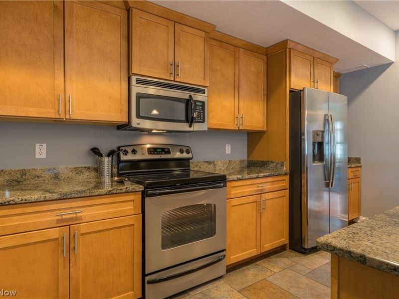 2135 W 6th Street, Cleveland, OH 44113 Photo 13