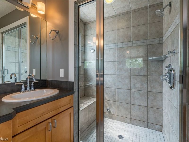 2135 W 6th Street, Cleveland, OH 44113 Photo 24