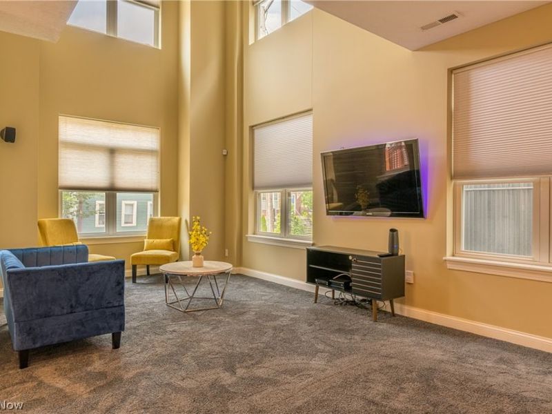 2135 W 6th Street, Cleveland, OH 44113 Photo 3