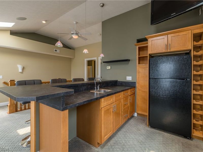 2135 W 6th Street, Cleveland, OH 44113 Photo 36