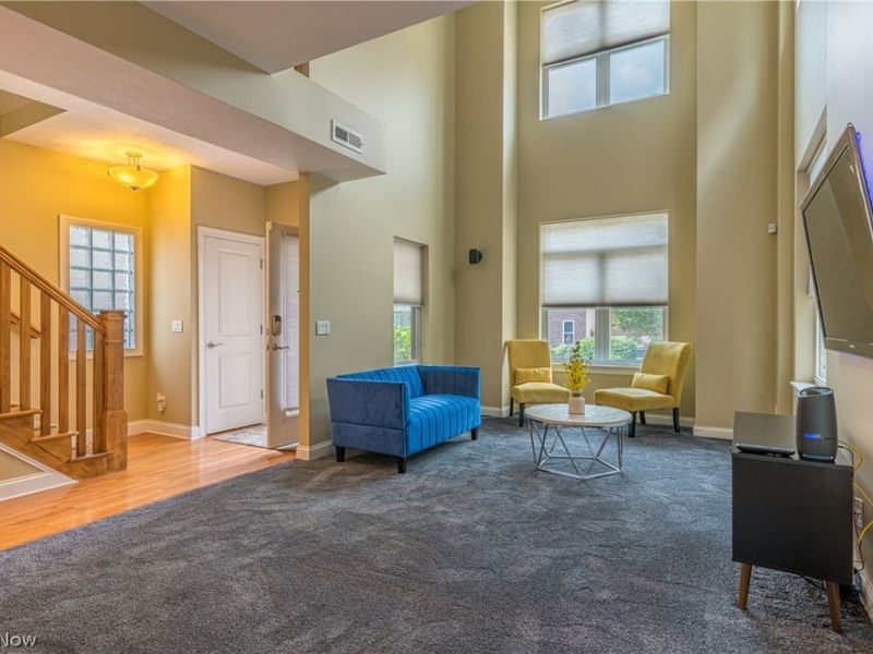 2135 W 6th Street, Cleveland, OH 44113 Photo 4