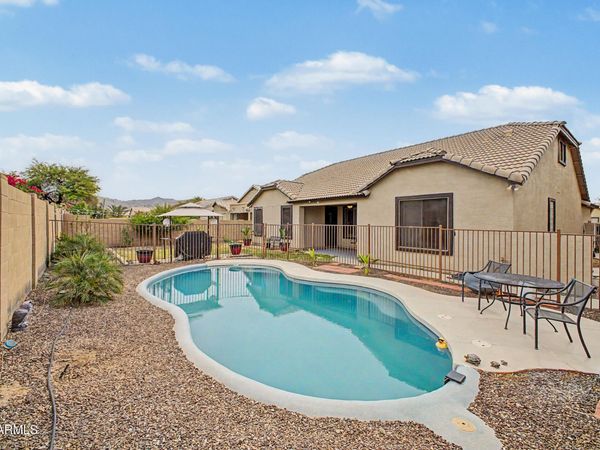 6611 S 25th Drive, Phoenix, AZ 85041