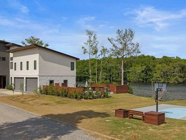 984 MARINA Boulevard, Mandeville, LA 70471