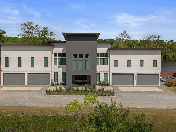 984 MARINA Boulevard , Mandeville, LA 70471
