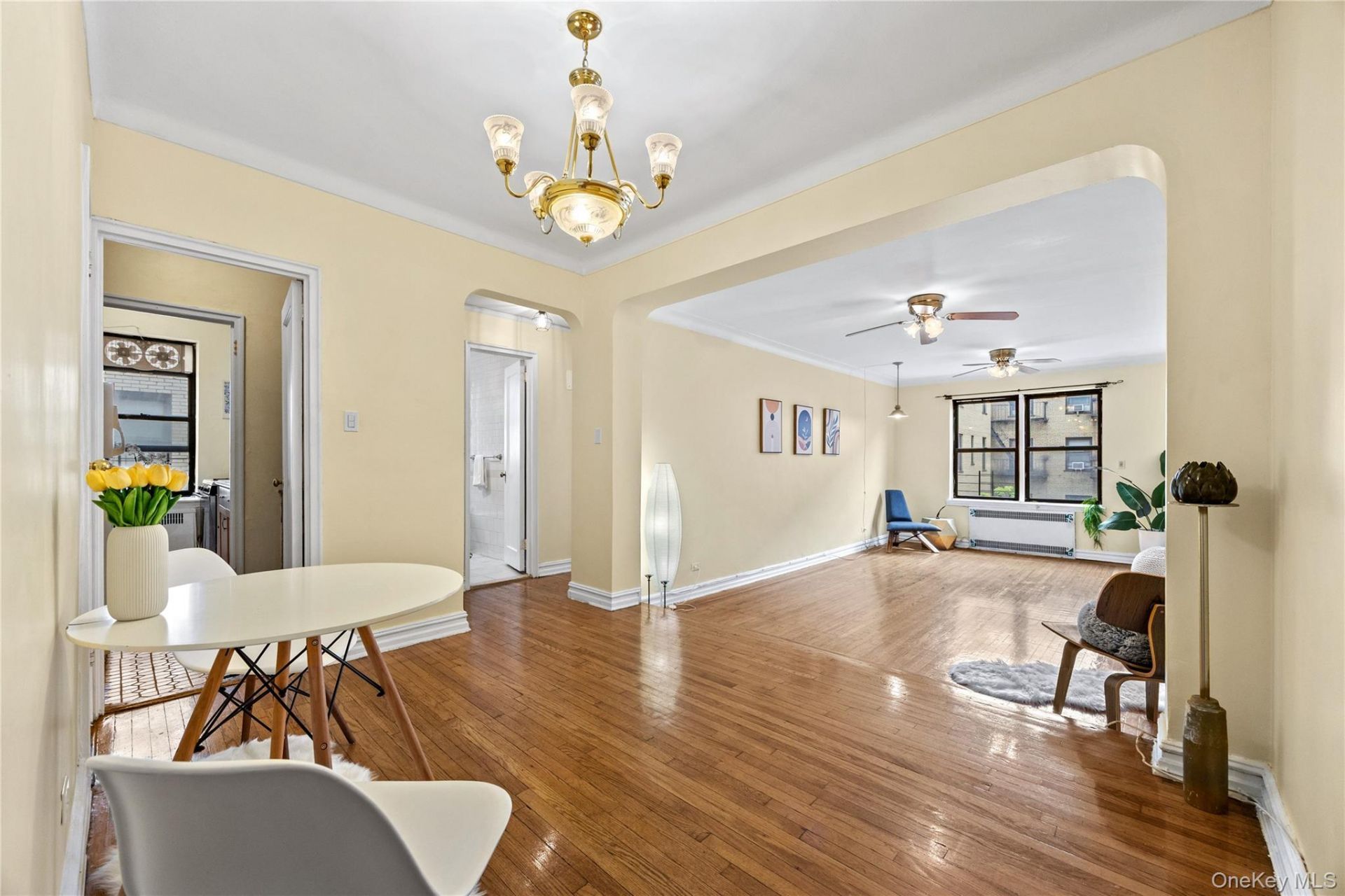 35-35 75th Street, Unit 522, Jackson Heights, NY 11372 Main Photo