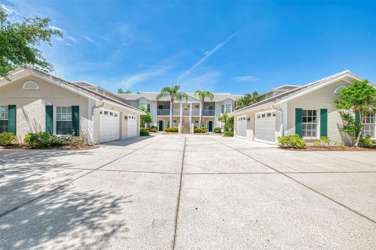 900 Addington Court, Unit 203, Venice, FL 34293 Photo