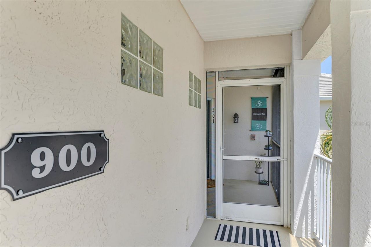 900 Addington Court, Unit 203, Venice, FL 34293 Photo
