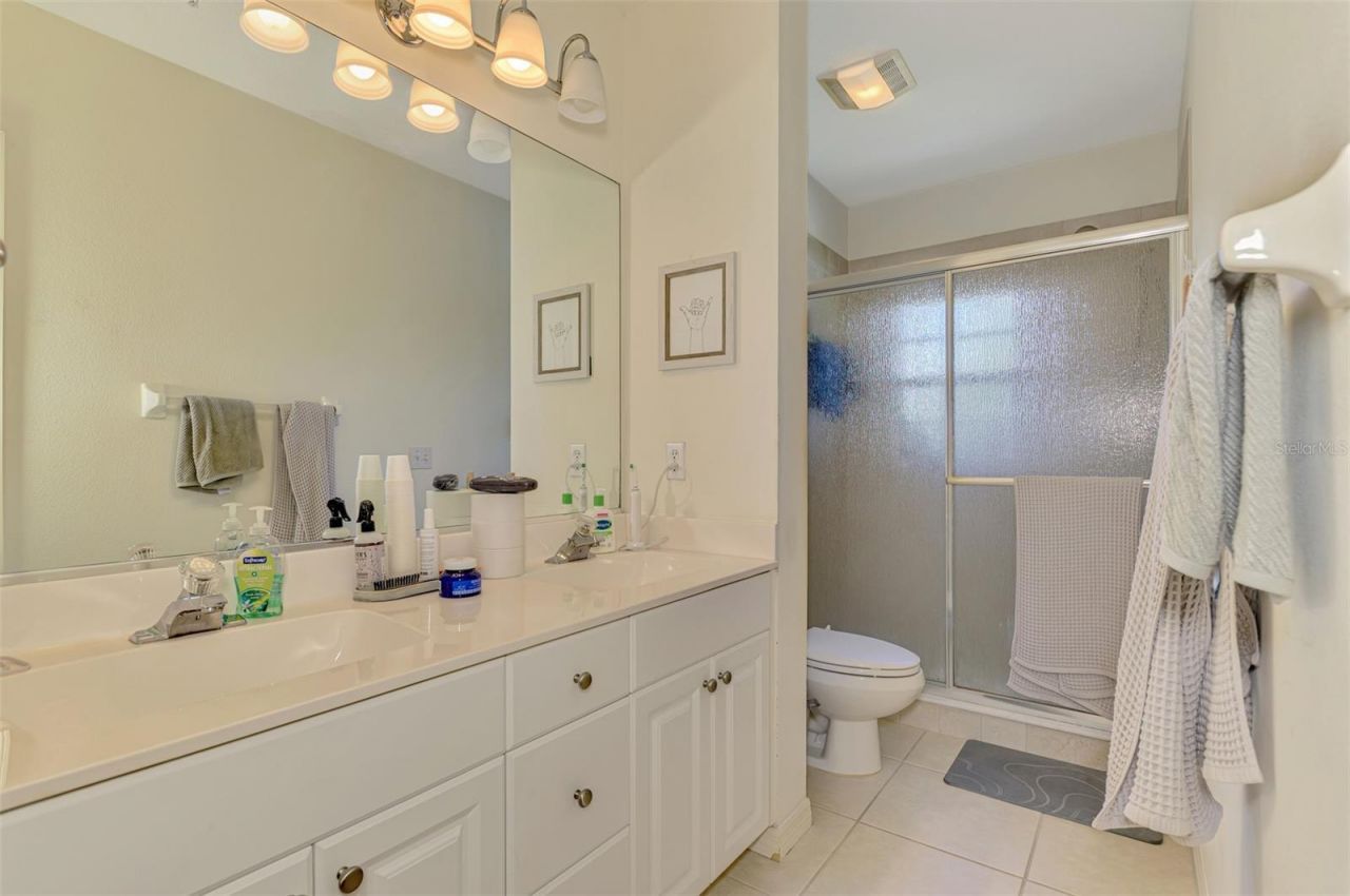 900 Addington Court, Unit 203, Venice, FL 34293 Photo
