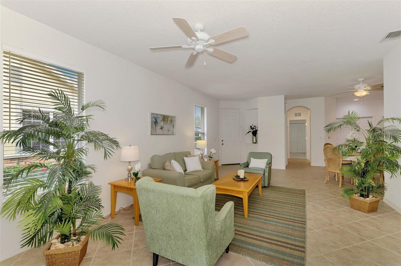 9367 Carnaby Drive, Venice, FL 34293 Photo