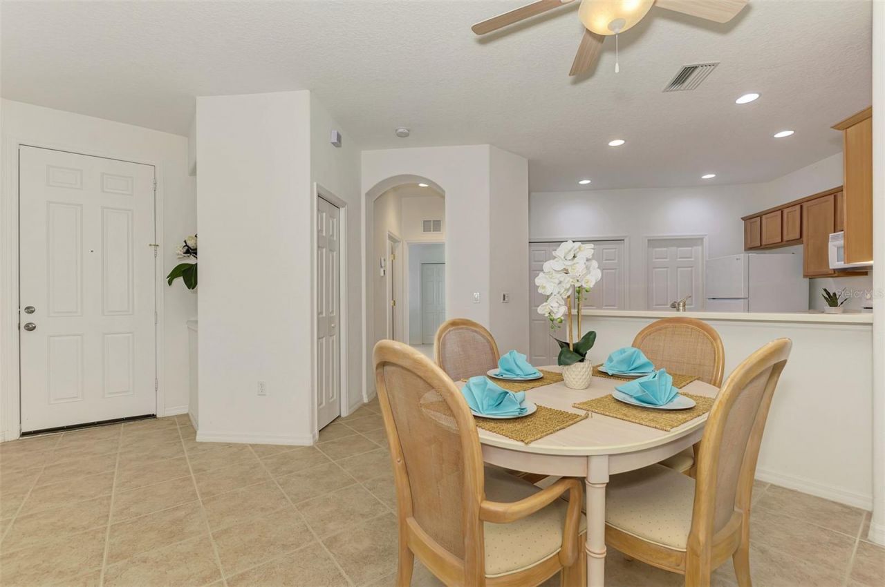 9367 Carnaby Drive, Venice, FL 34293 Photo