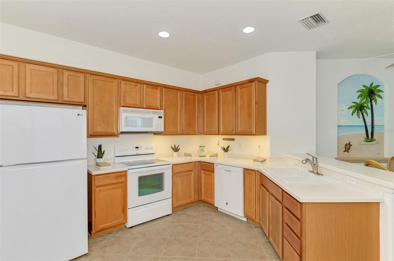 9367 Carnaby Drive, Venice, FL 34293 Photo