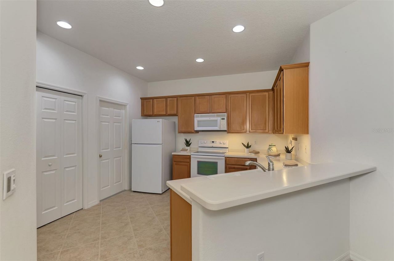 9367 Carnaby Drive, Venice, FL 34293 Photo