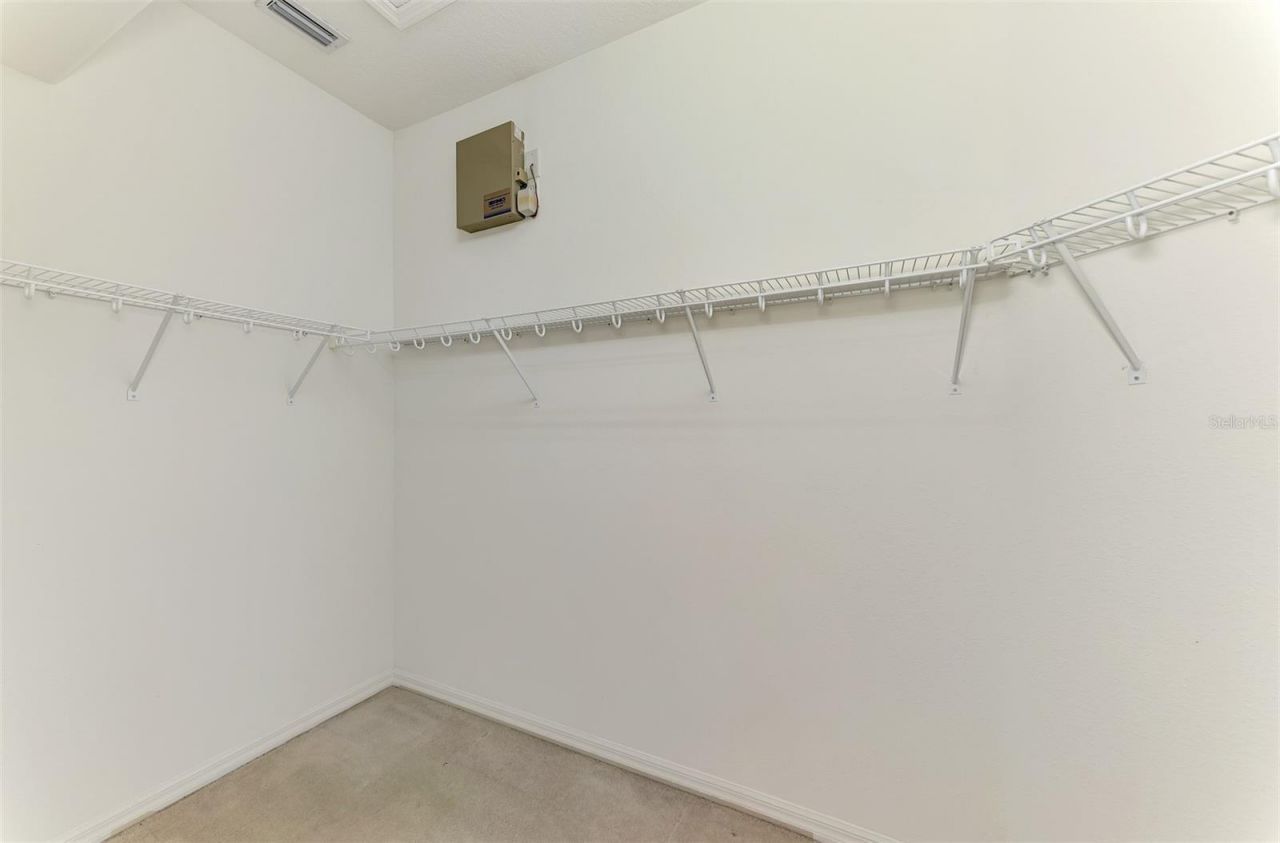 9367 Carnaby Drive, Venice, FL 34293 Photo