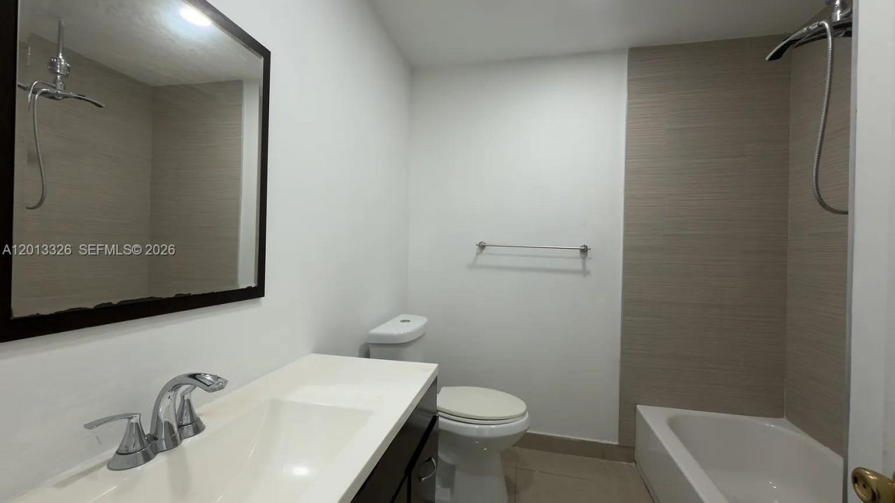 341 NW 109th Ave , Unit 10C, Miami, FL 33172 Photo