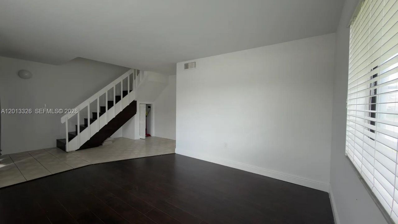 341 NW 109th Ave , Unit 10C, Miami, FL 33172 Photo