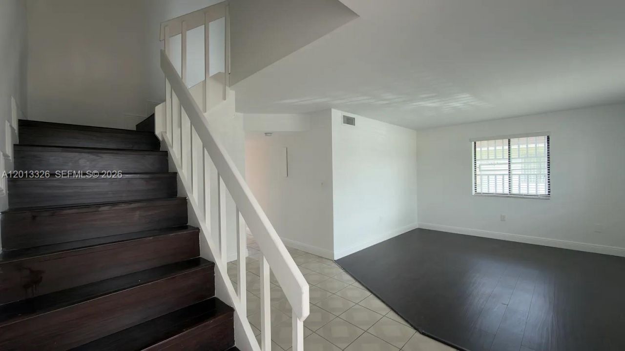 341 NW 109th Ave , Unit 10C, Miami, FL 33172 Photo
