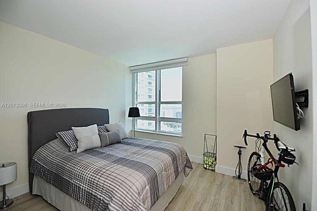 951 Brickell Ave , Unit 3104, Miami, FL 33131 Photo