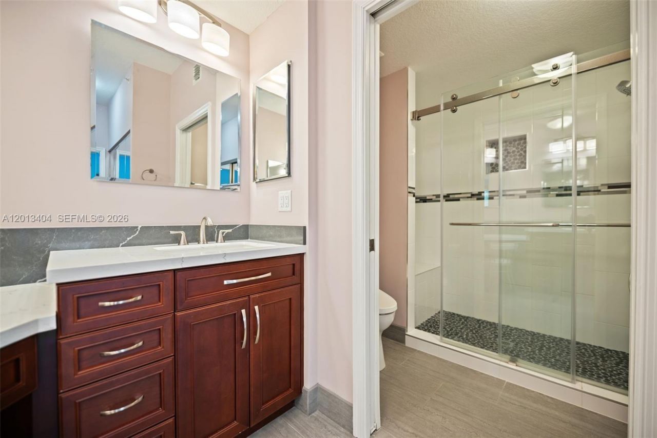 7765 Yardley Dr, Unit 115, Tamarac, FL 33321 Photo