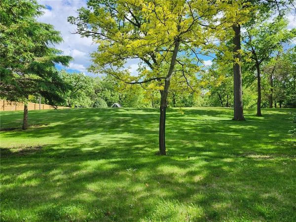 15509 Robinwood Drive , Minnetonka, MN 55345
