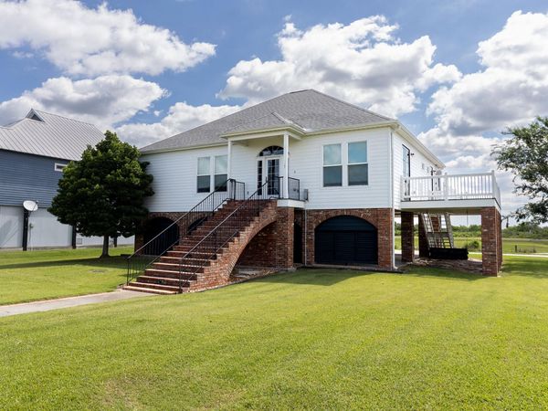 102 Sandpiper , Lake Charles, LA 70607