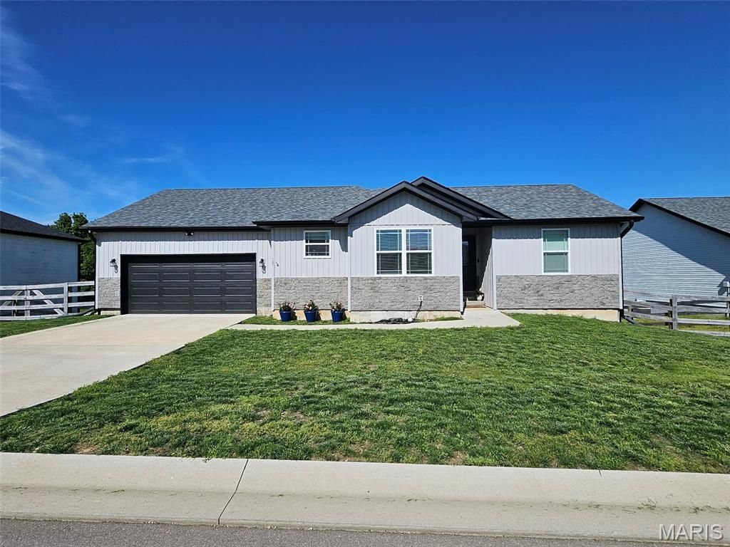 122 La Vista Drive , Waynesville, MO 65583 Main Photo