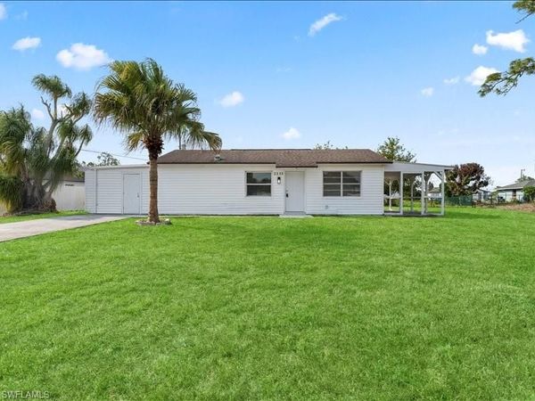 2253 10th CT , LEHIGH ACRES, FL 33936