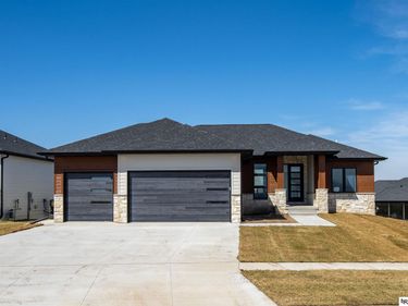 9401 S 87th Street, Lincoln, NE 68526