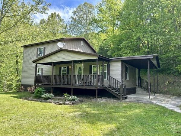 17951 Route 152, Genoa, WV 25517