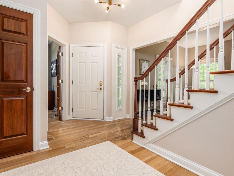 7439 Sand Spurrey Court, Westerville, OH 43082 Photo 11