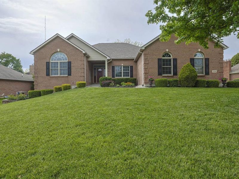 304 Quail Run, Middletown, OH 45042 Photo 1