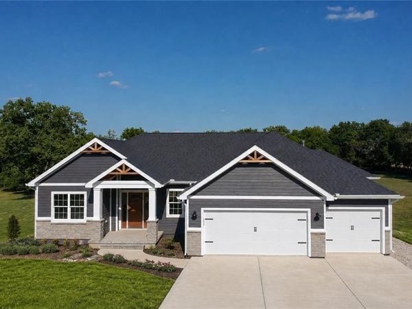22940 Necole Road, Holton, KS 66436