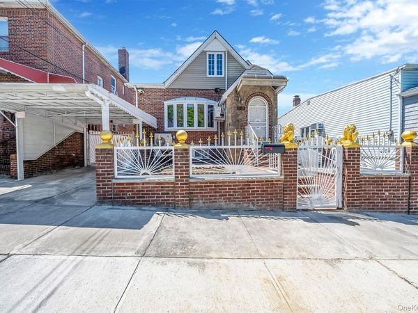 51-78 72nd Place, Maspeth, NY 11377