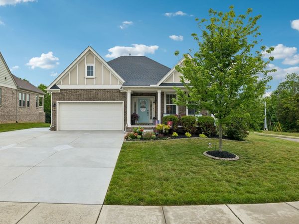 2000 Hedgelawn Dr, Lebanon, TN 37090