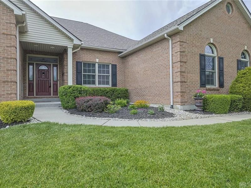 304 Quail Run, Middletown, OH 45042 Photo 2
