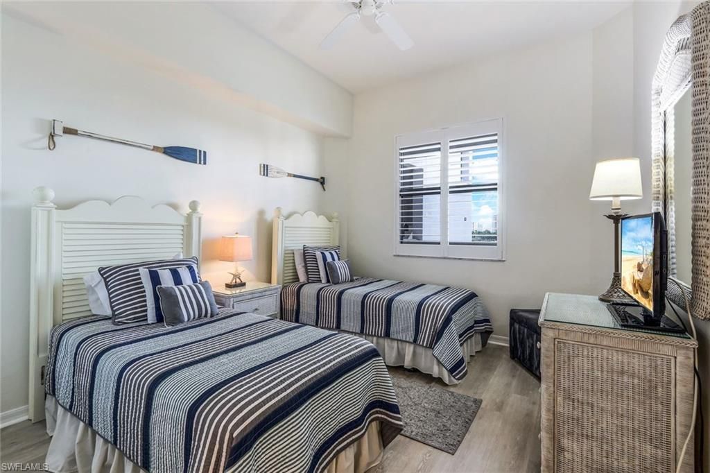 470 Launch Cir, Unit V-604, Naples, FL 34108 Photo