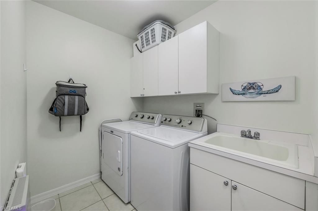 470 Launch Cir, Unit V-604, Naples, FL 34108 Photo