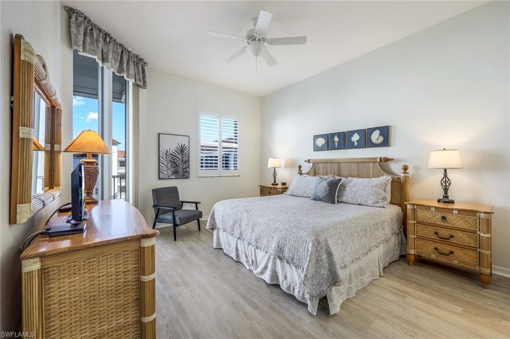 470 Launch Cir, Unit V-604, Naples, FL 34108 Photo